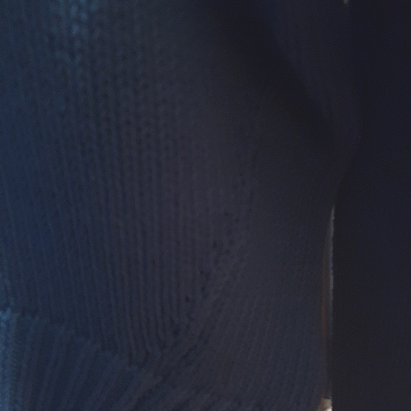 Sweater - Picture 4 of 4